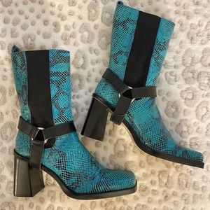 NWT Vintage 90's MIA Chunky 3.5" Heel Boots